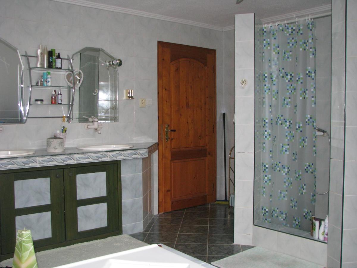 Penzion Piano Apartment Liptovsky Mikulas Luaran gambar